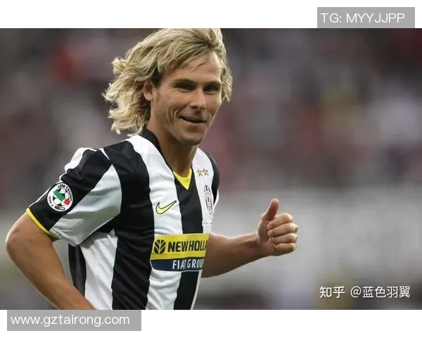 现役70后足球明星的辉煌历程与传奇故事揭秘 现役70后足球明星的辉煌历程与传奇故事揭秘